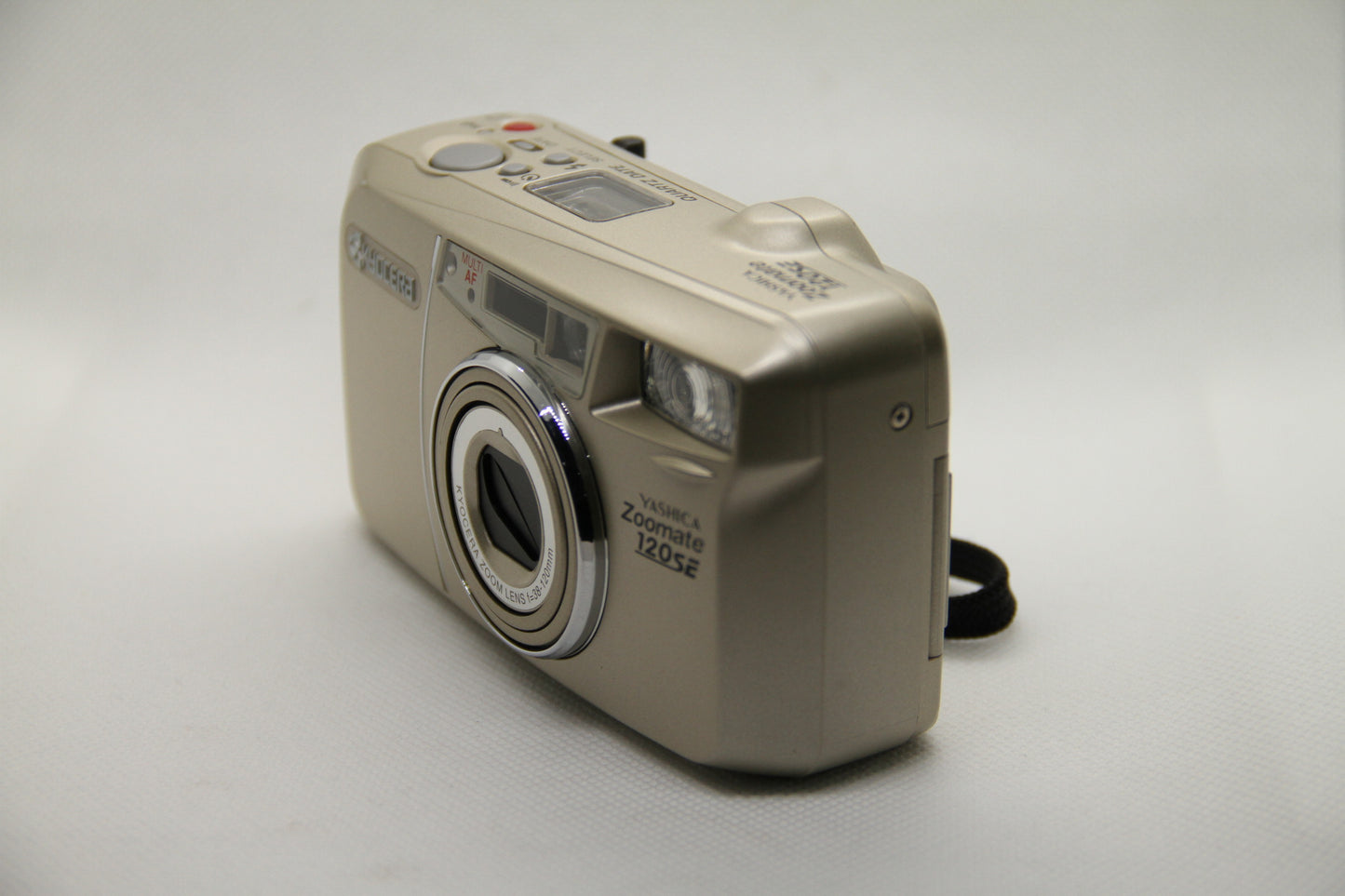 Yashica Zoomate 120SE